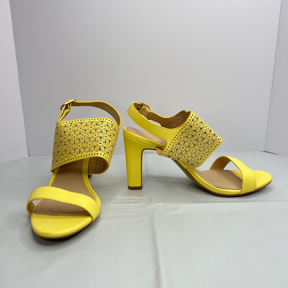 Kelly & Katie Yellow‎ Punch Hole Heels 8 "Constance" Sandals Buckle Cottage